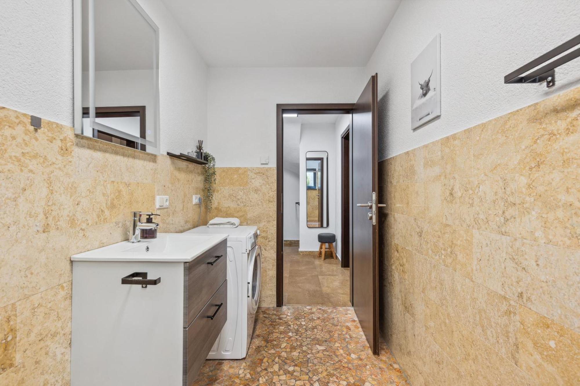 Appartement Moritz Mit Kleiner Terrasse Und Stellplatz *